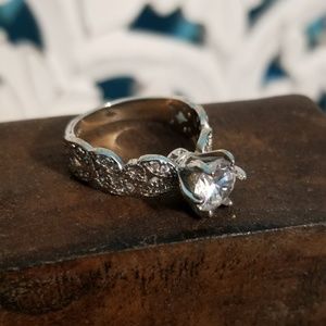 Sterling Leaf Design Ring